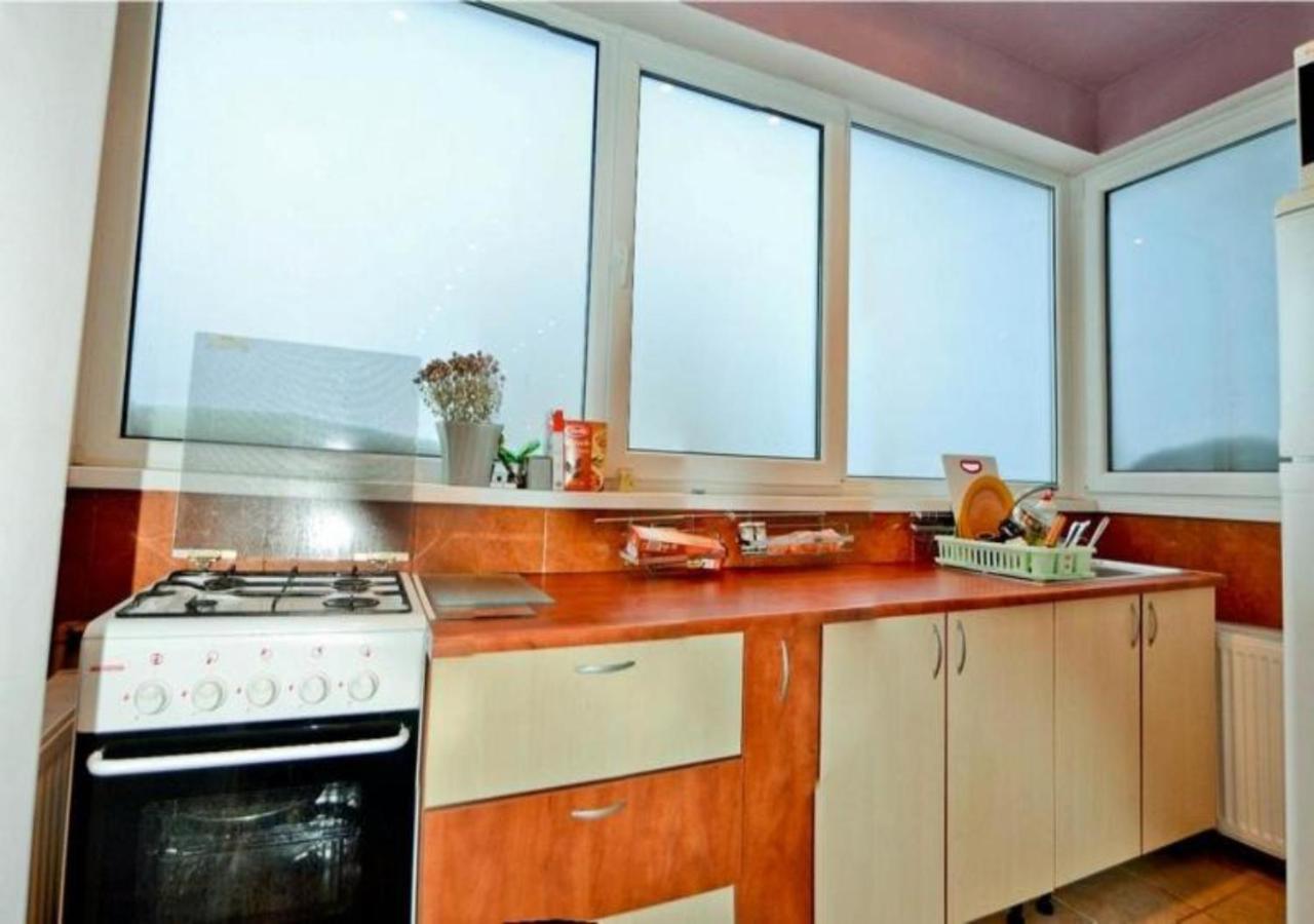Apartament Laurentiu - Etaj.1 Bukares Bagian luar foto