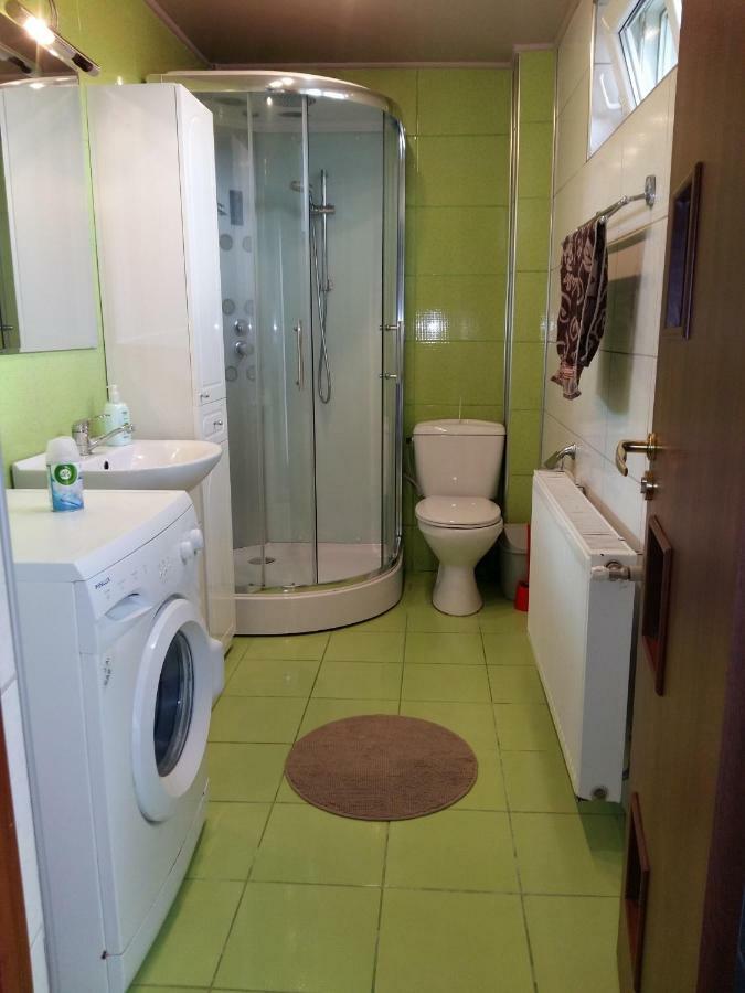 Apartament Laurentiu - Etaj.1 Bukares Bagian luar foto
